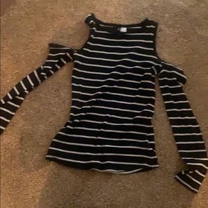 black and white h&m divided top